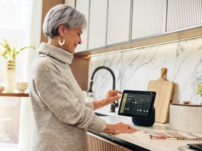 Smart displays for seniors used for video calls with family members